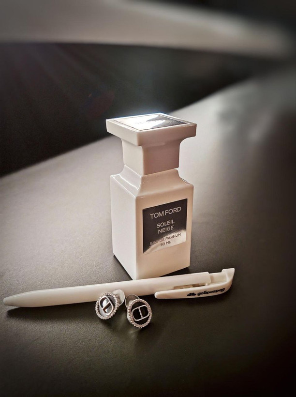 عطر ادکلن سولیل نژ تام فورد ۵۰ میل مناسب برای آقایان و بانوان با طبع معتدل و شیرین