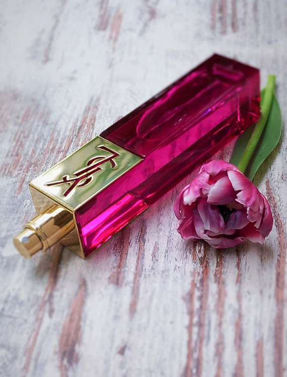 عطر ادکلن ایو سن لورن اله ۹۰ میل مناسب برای بانوان با طبع ملایم و شیرین